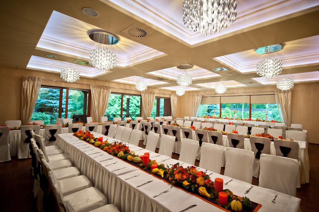 Agat Hotel 罗兹 外观 照片